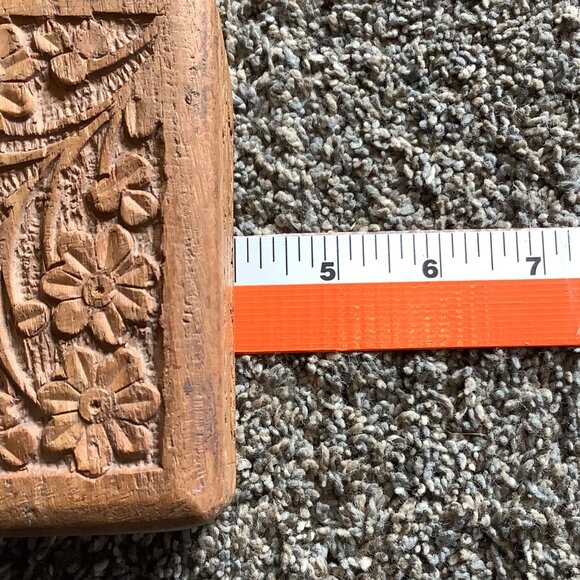 Vtg India Hand-Carved Wooden Jewelry Box Floral Design & Velvety Lining 4”x4” - Picture 6 of 7